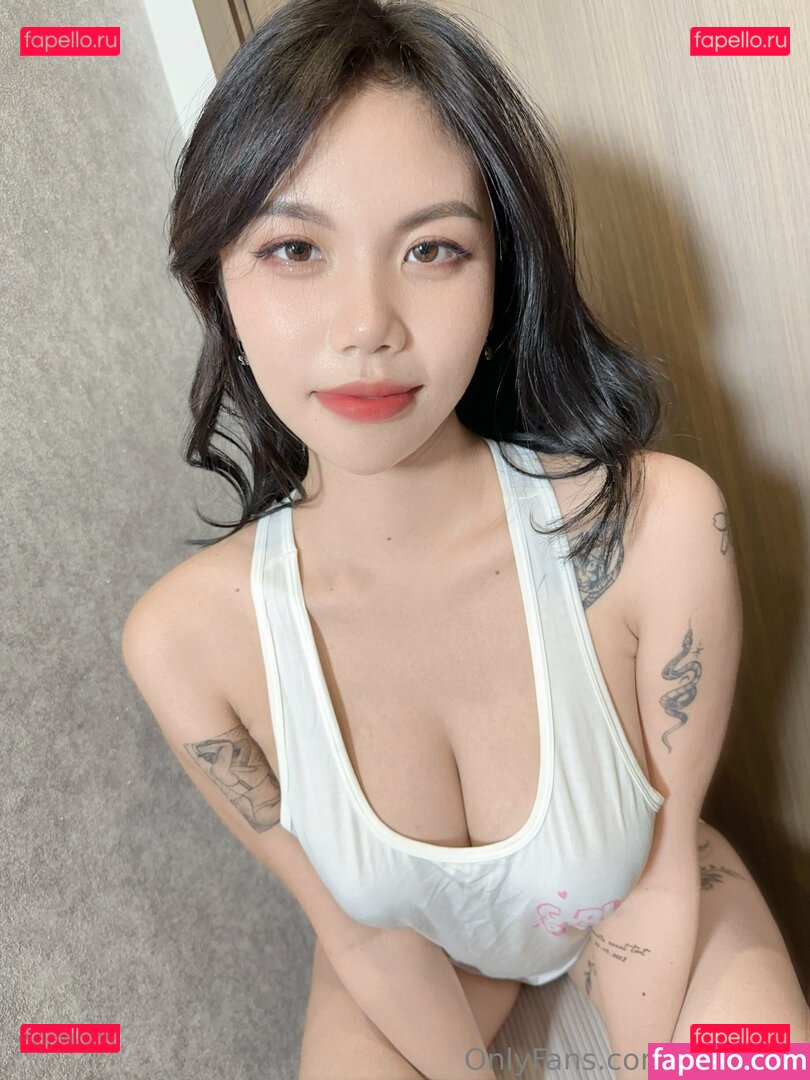 bustyem / bustyema_of Onlyfans Photo Gallery 