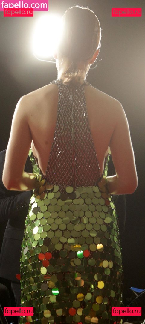 Thomasin McKenzie / thomasin.mckenzie Onlyfans Photo Gallery 