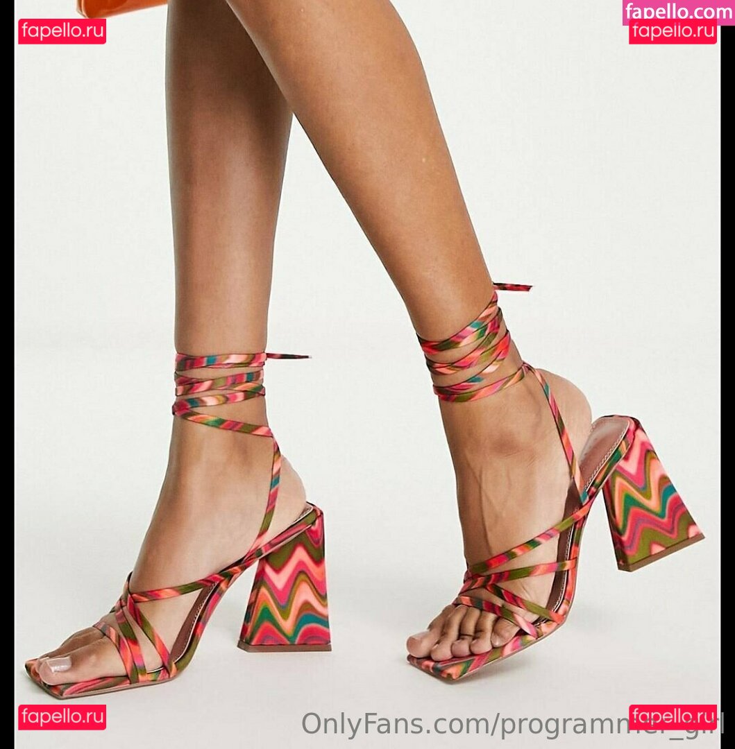 programmer_girl / programmer_girl__ Onlyfans Photo Gallery 