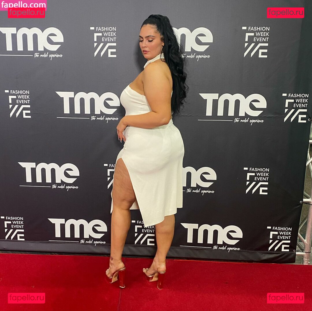 Jane Peach / thickasapeach / yourgoddessjane Onlyfans Photo Gallery 