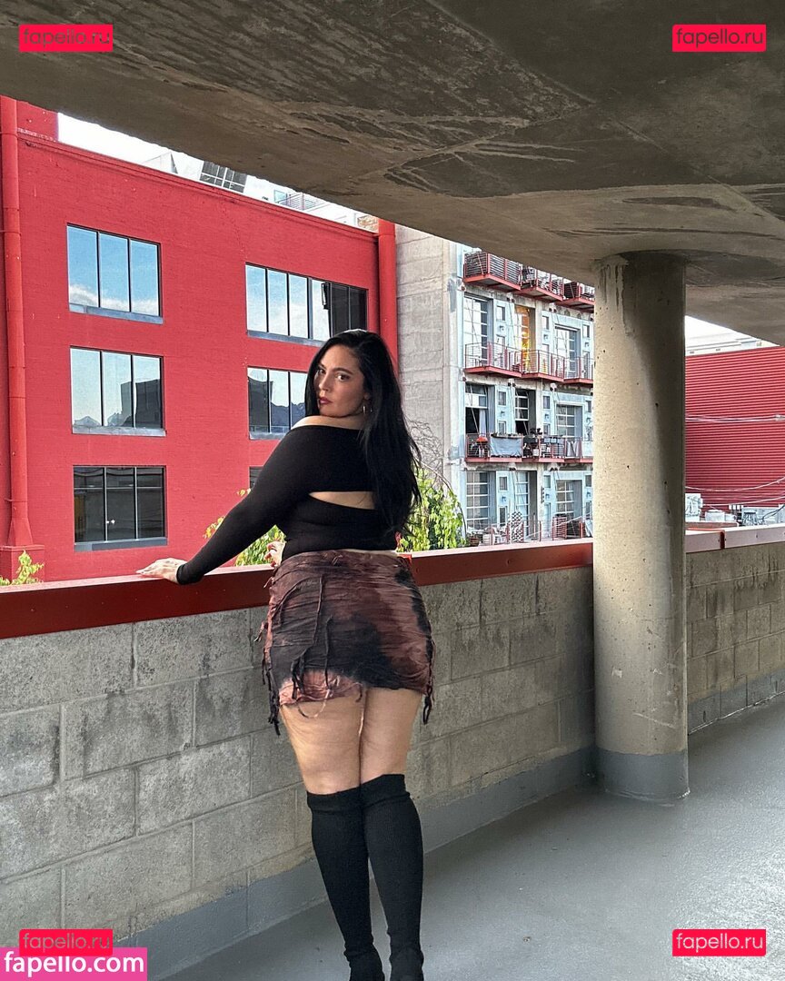 Jane Peach / thickasapeach / yourgoddessjane Onlyfans Photo Gallery 