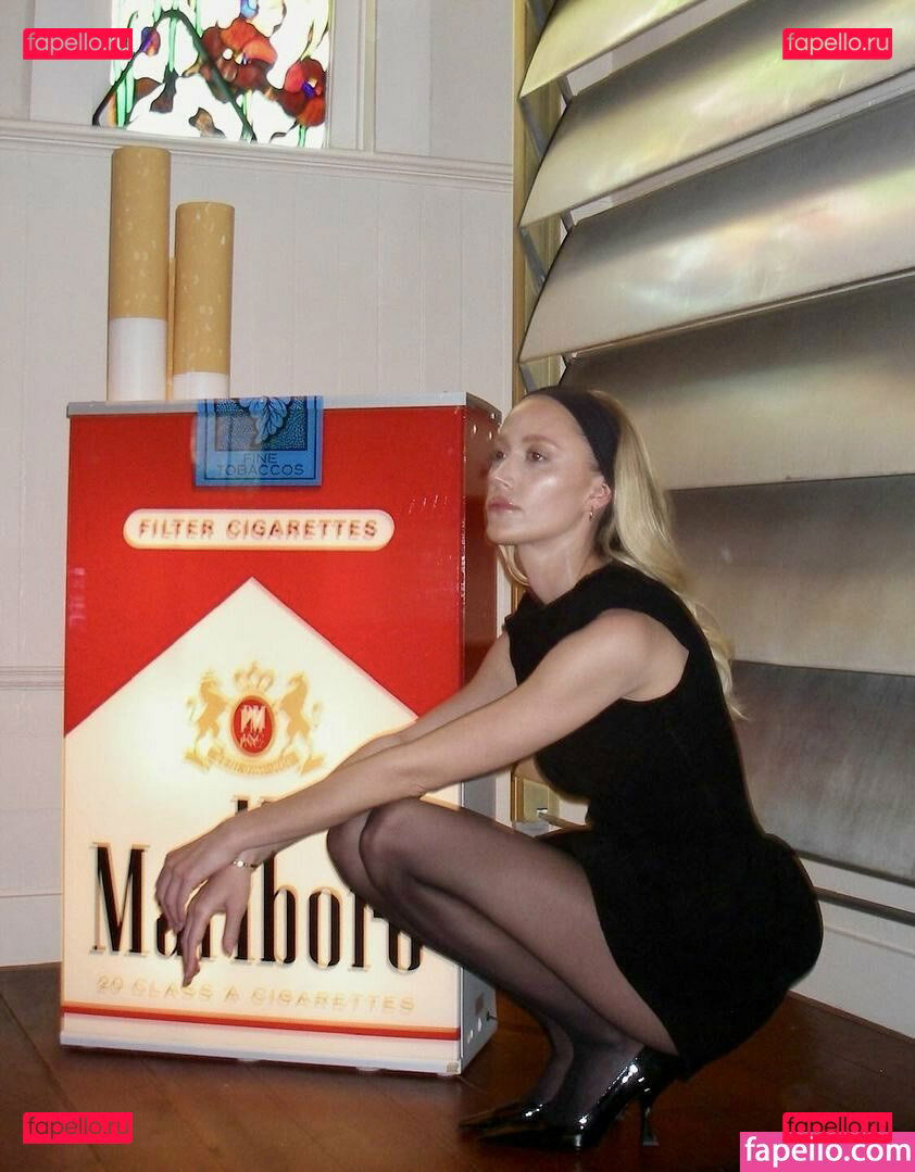 Maika Monroe / maikamonroe Onlyfans Photo Gallery 