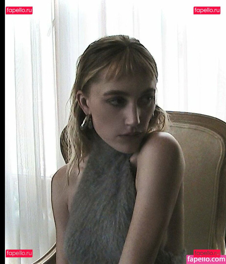 Maika Monroe / maikamonroe Onlyfans Photo Gallery 