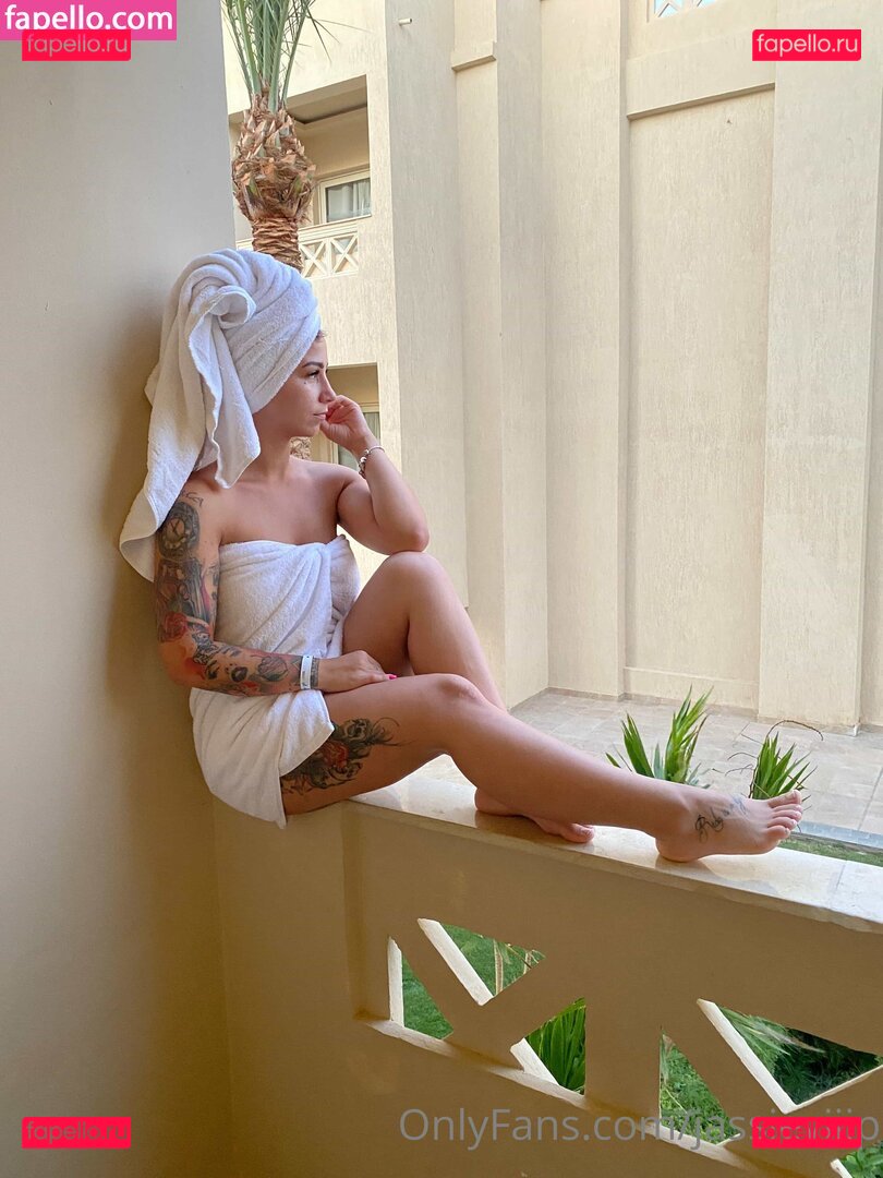 Jassie Aniston / https: / jassieanistonn / jassieviiip Onlyfans Photo Gallery 
