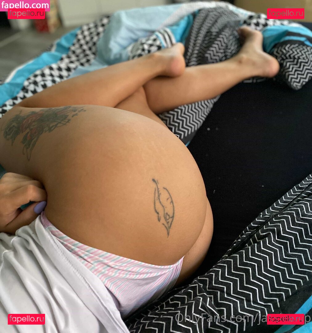 Jassie Aniston / https: / jassieanistonn / jassieviiip Onlyfans Photo Gallery 