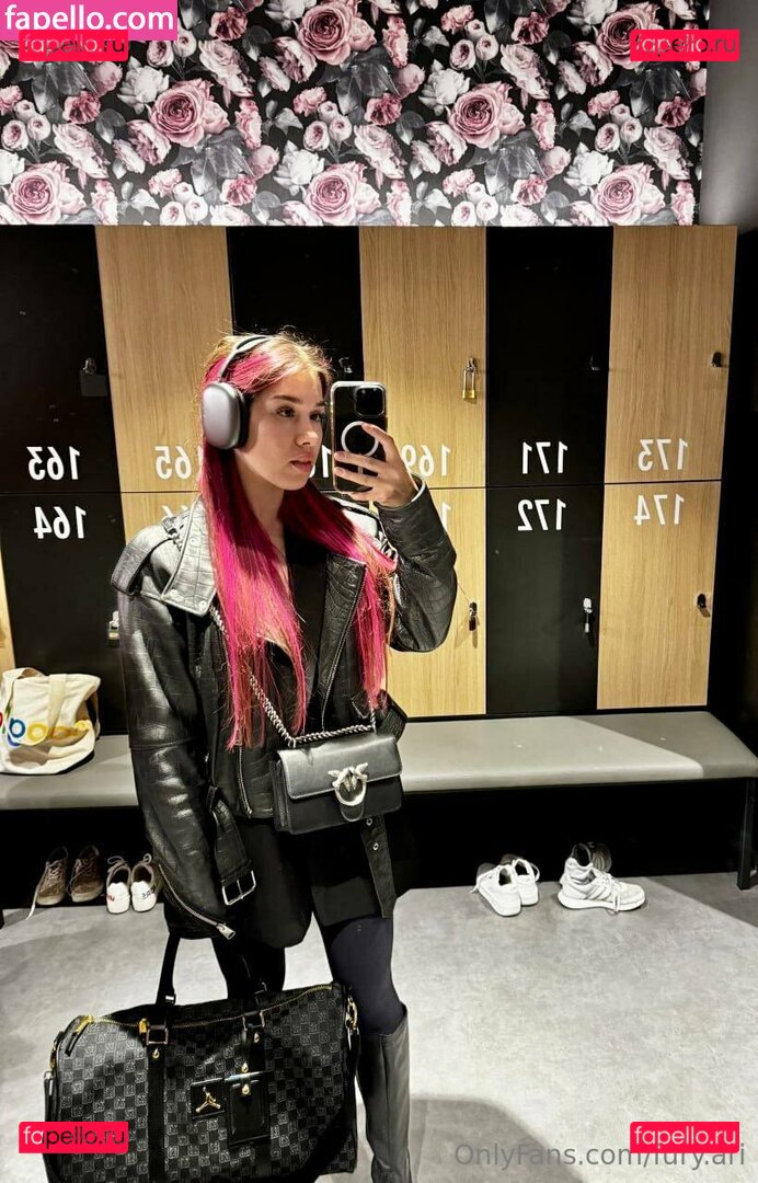 afina.divine / divine_athena Onlyfans Photo Gallery 