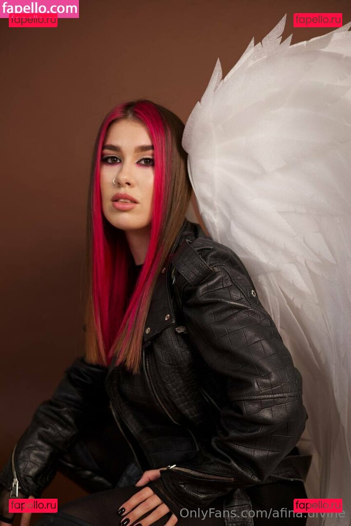afina.divine / divine_athena Onlyfans Photo Gallery 