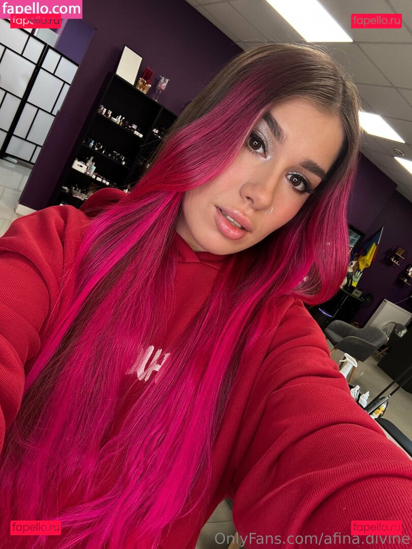 afina.divine / divine_athena Onlyfans Photo Gallery 