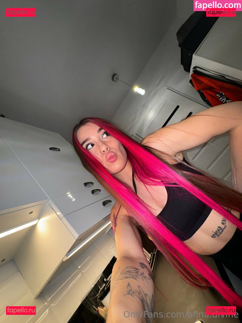 afina.divine / divine_athena Onlyfans Photo Gallery 