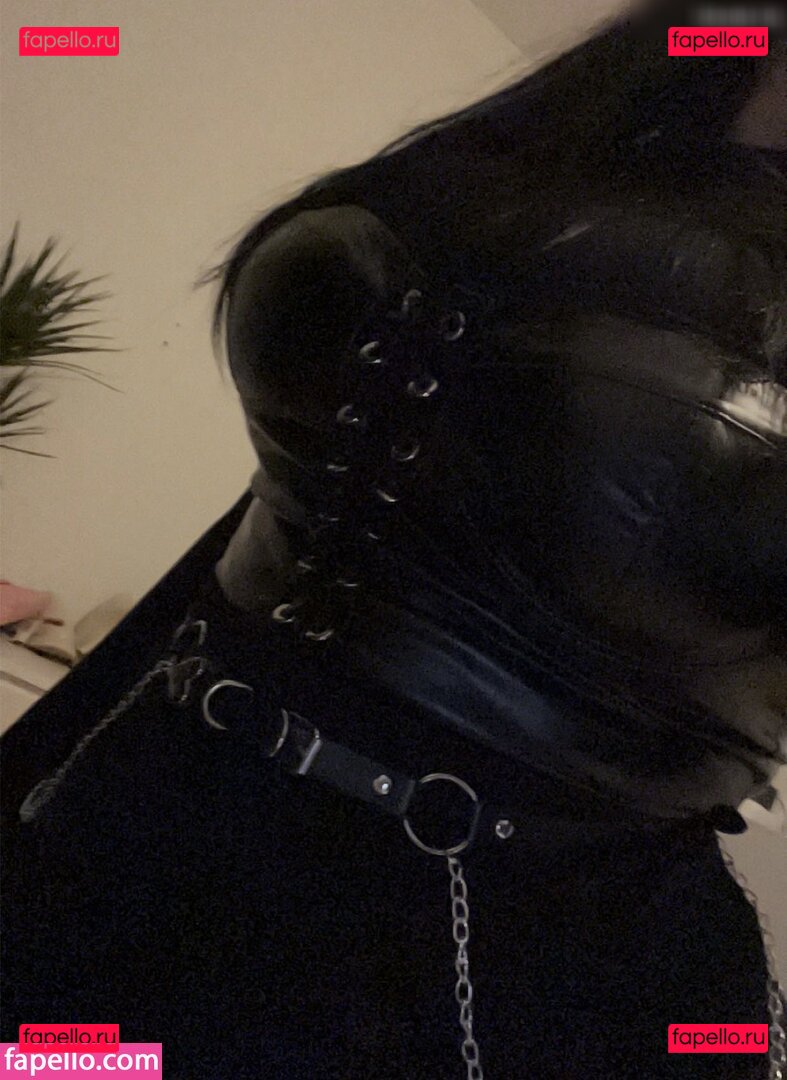 ennachenxo / missenocha Onlyfans Photo Gallery 