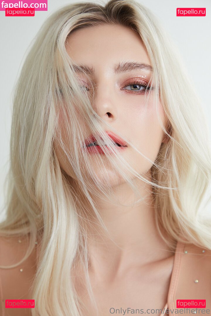 evaelfiefree / theevaelfie Onlyfans Photo Gallery 