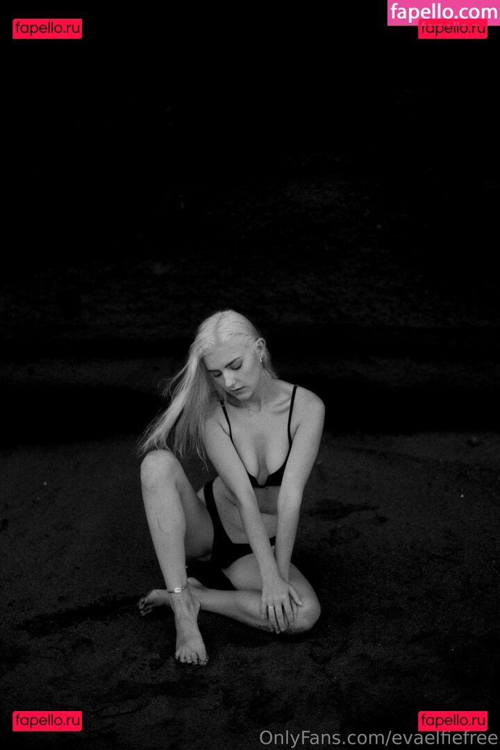 evaelfiefree / theevaelfie Onlyfans Photo Gallery 