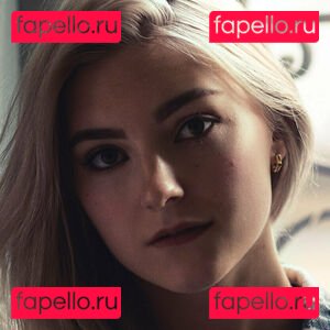 evaelfiefree / theevaelfie Onlyfans Photo Gallery 