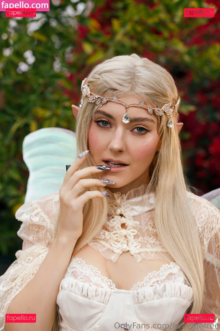 evaelfiefree / theevaelfie Onlyfans Photo Gallery 