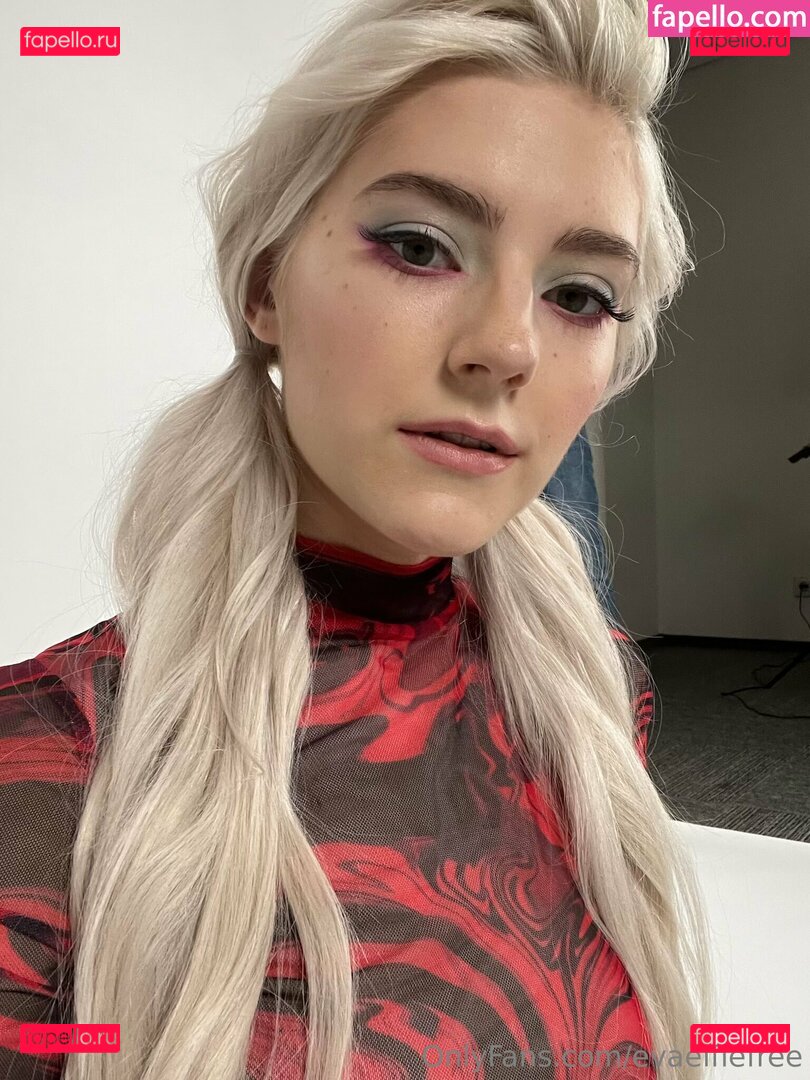 evaelfiefree / theevaelfie Onlyfans Photo Gallery 
