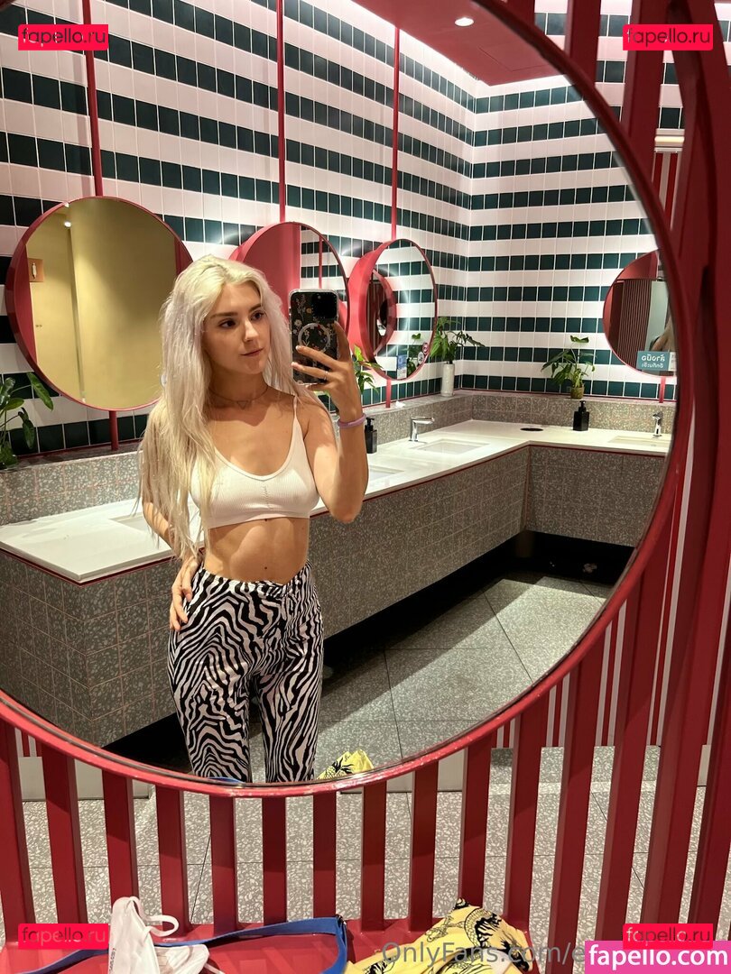evaelfiefree / theevaelfie Onlyfans Photo Gallery 