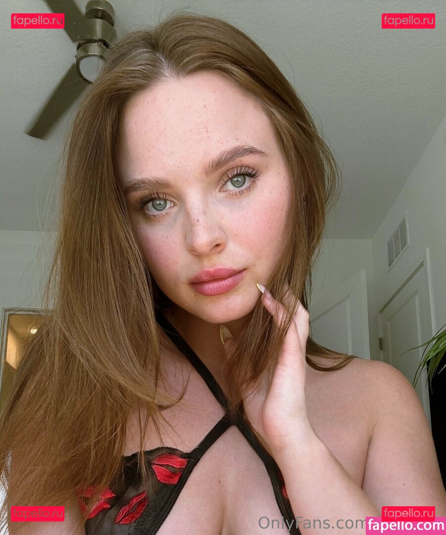 lilanaruse / lilathrills Onlyfans Photo Gallery 