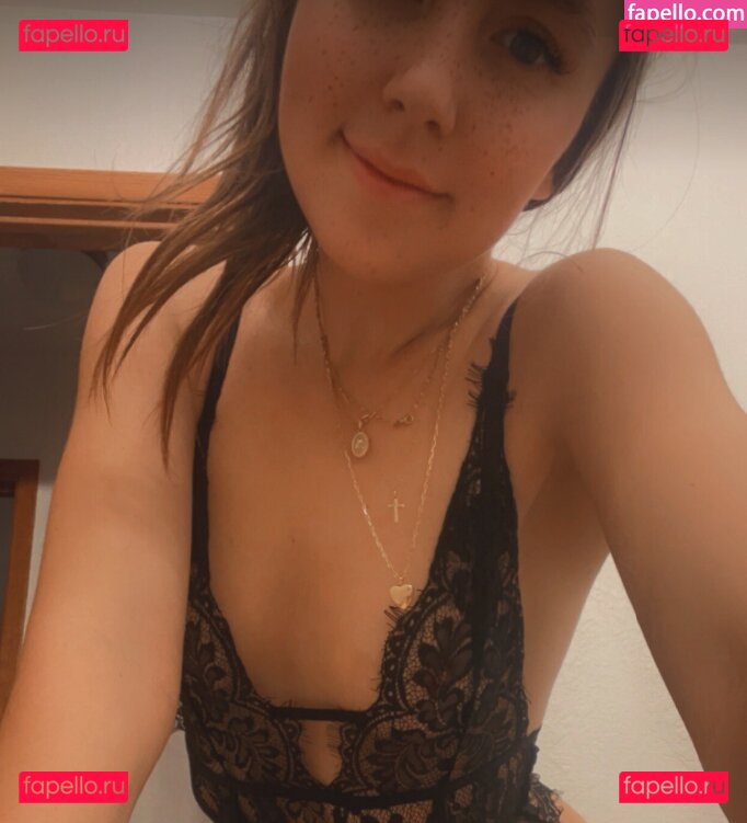 Polishprincess123 / Princesspolska123 / lemonistacoco