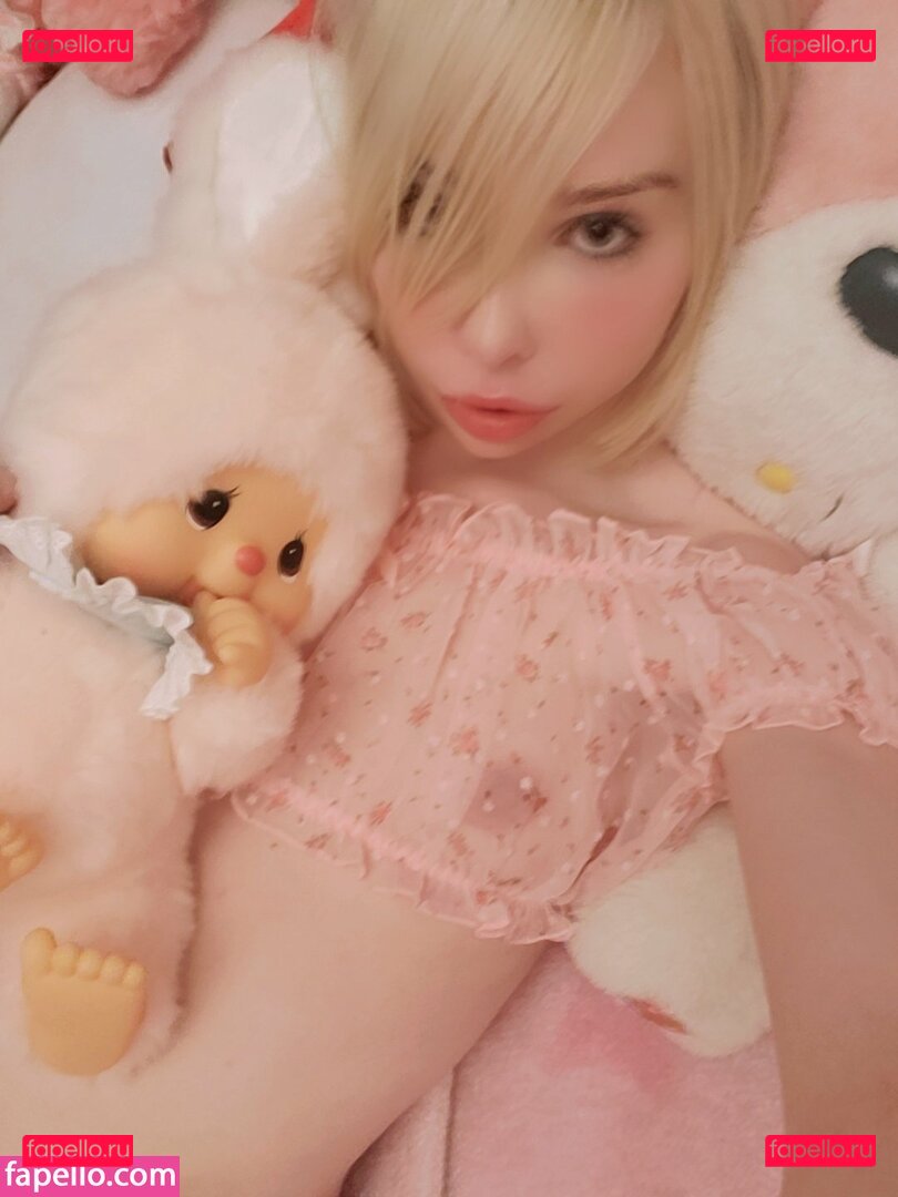 Sarina Valentina / SarinaValentina / https: / sarinavalentinaxo Onlyfans Photo Gallery 