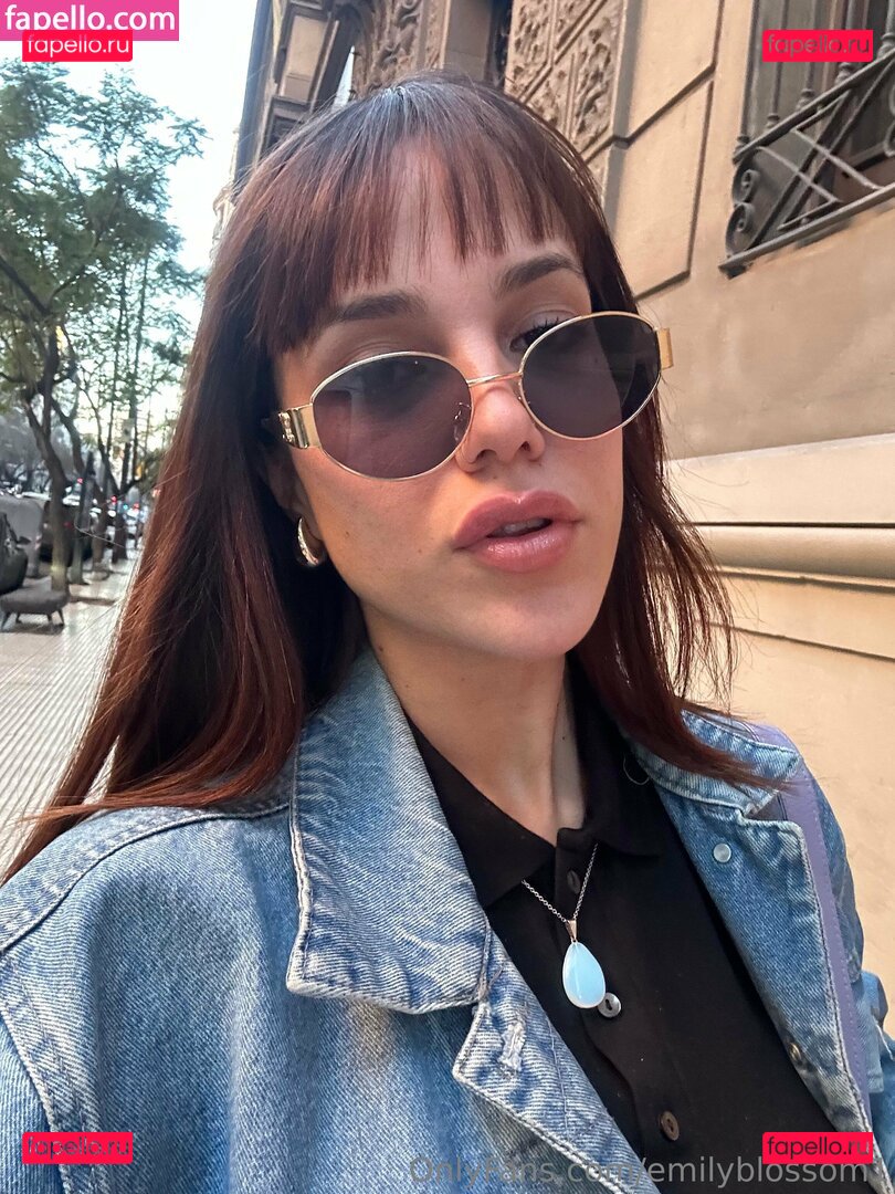 cjsimmo7 / emilyblossom1 Onlyfans Photo Gallery 