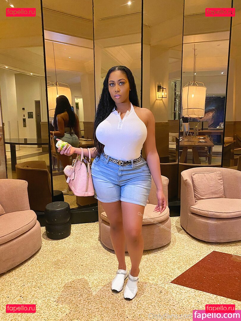 moriahmillss / thisismoriahmills Onlyfans Photo Gallery 