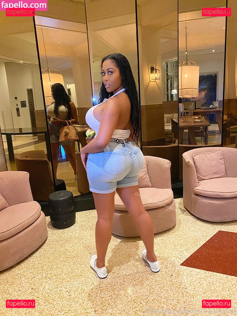 moriahmillss / thisismoriahmills Onlyfans Photo Gallery 