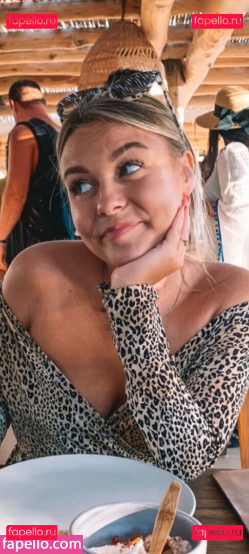 Dagi Bee / dagi.bee / dagibee Onlyfans Photo Gallery 