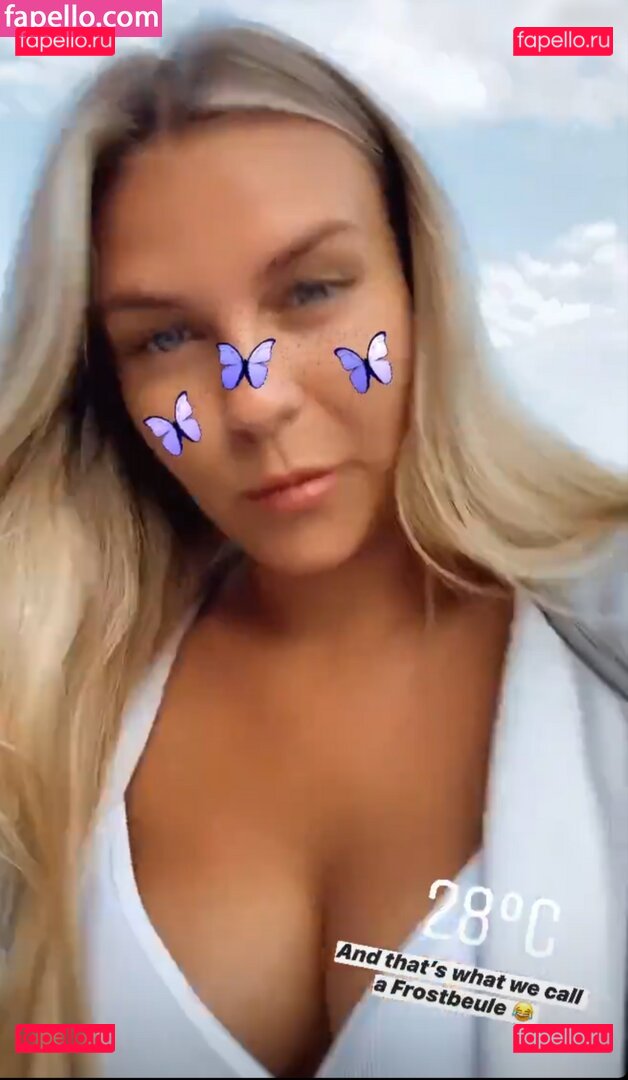 Dagi Bee / dagi.bee / dagibee Onlyfans Photo Gallery 