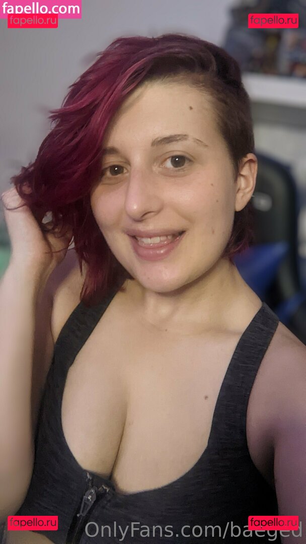 baeged / baegedcosplays Onlyfans Photo Gallery 