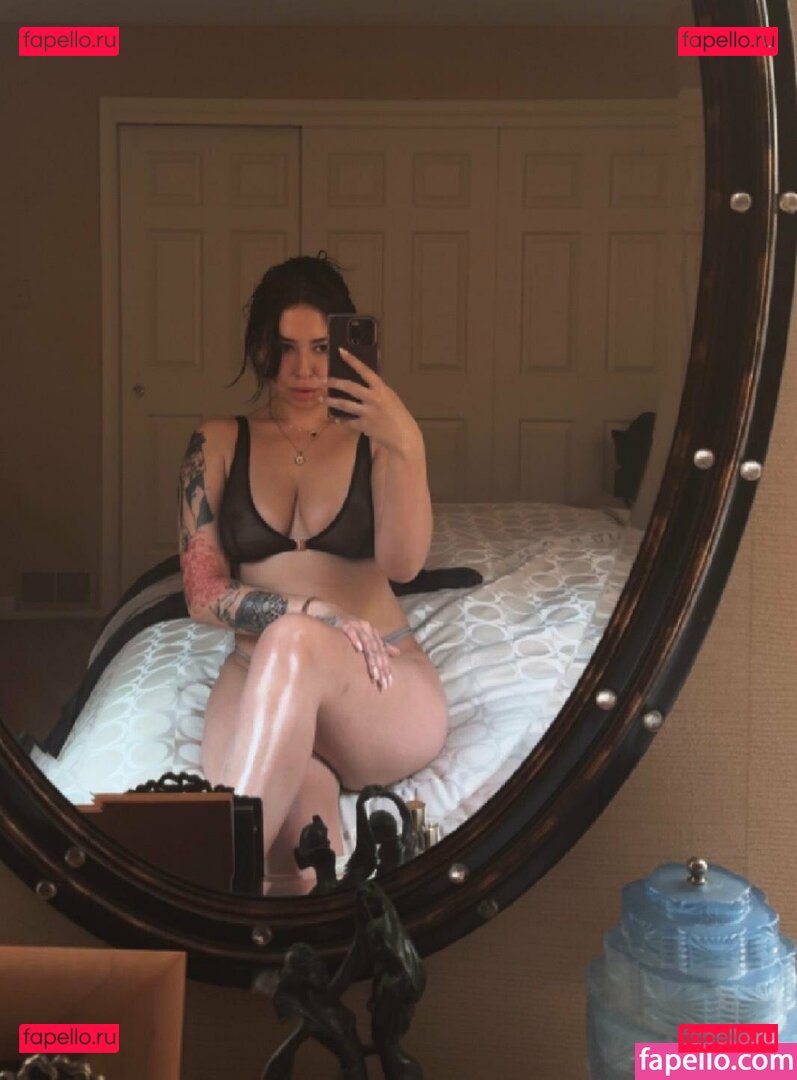 Melissa Moore / hungry4moore / stillhungry4more Onlyfans Photo Gallery 