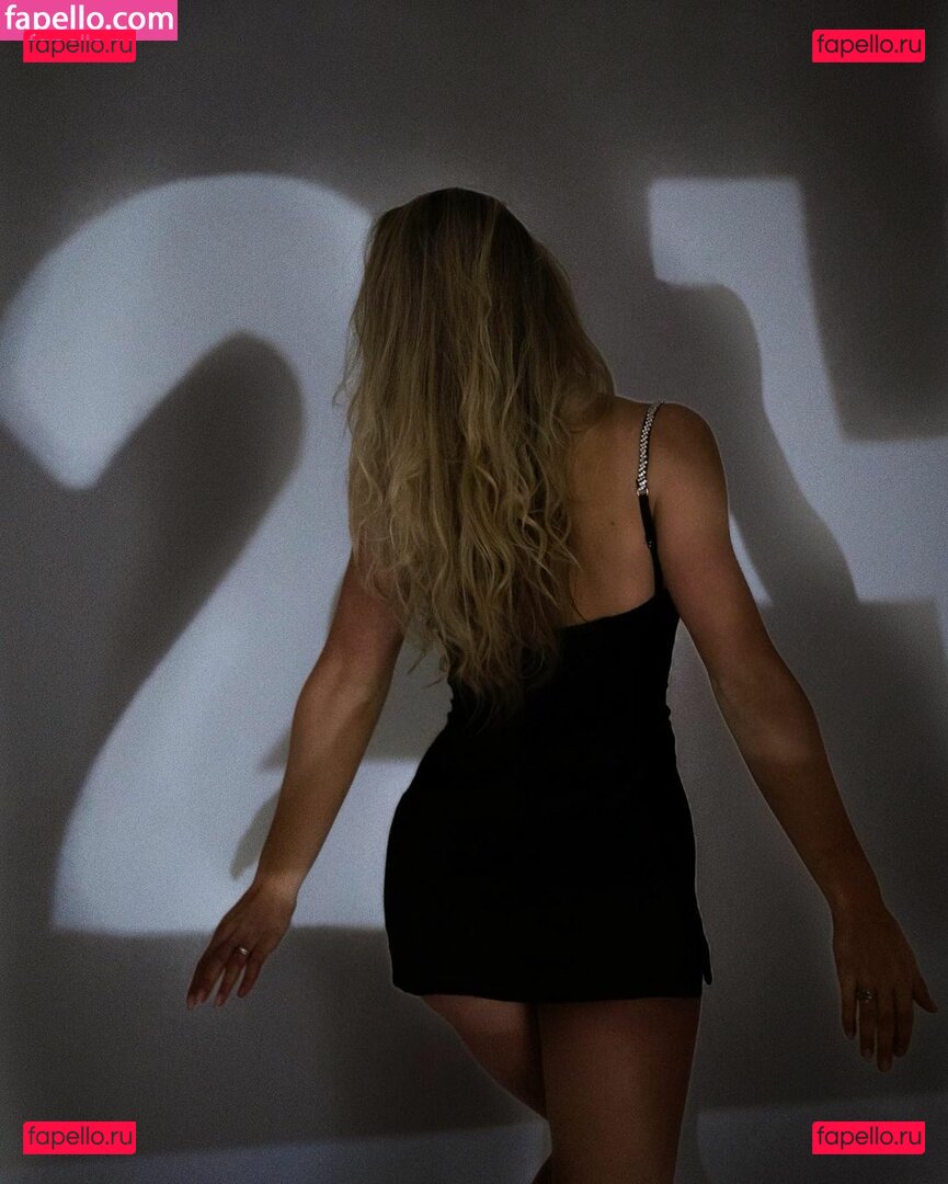 Jutta Leerdam / JuttaLeerdamSchaatsen / juttaleerdam / juttaleerdam_ Onlyfans Photo Gallery 