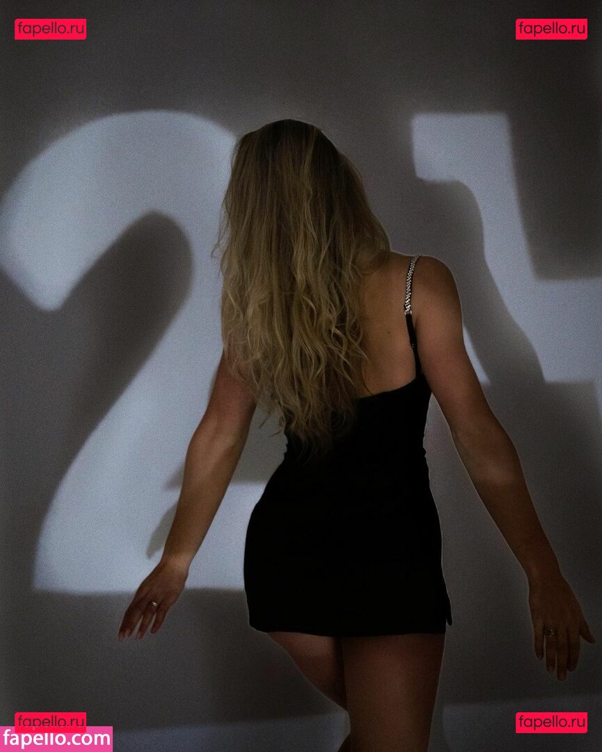 Jutta Leerdam / JuttaLeerdamSchaatsen / juttaleerdam / juttaleerdam_ Onlyfans Photo Gallery 