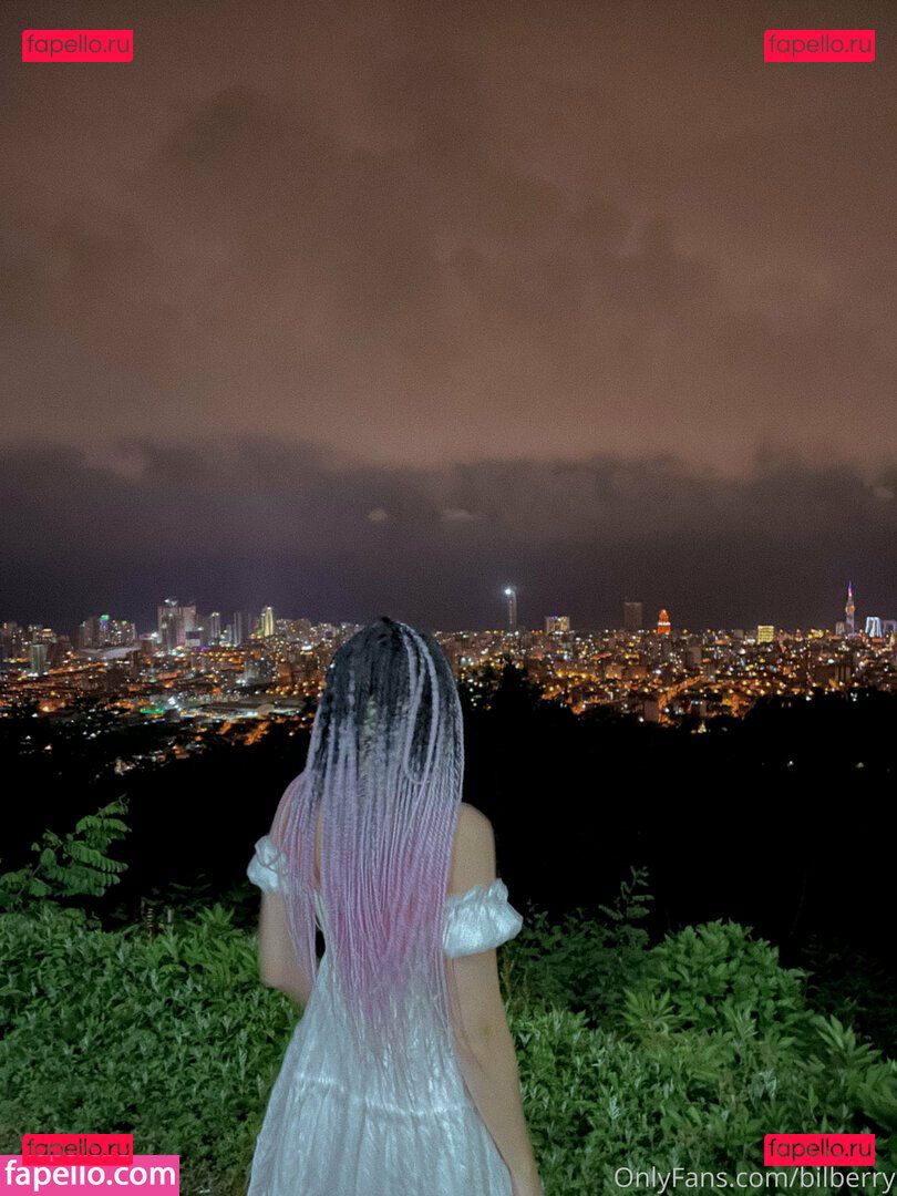 Liloo Moon / Puzzled_Win631 / https: / lilla_id / liloo_moon Onlyfans Photo Gallery 