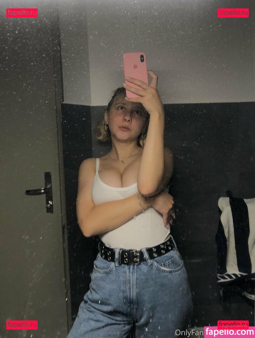 Liloo Moon / Puzzled_Win631 / https: / lilla_id / liloo_moon Onlyfans Photo Gallery 