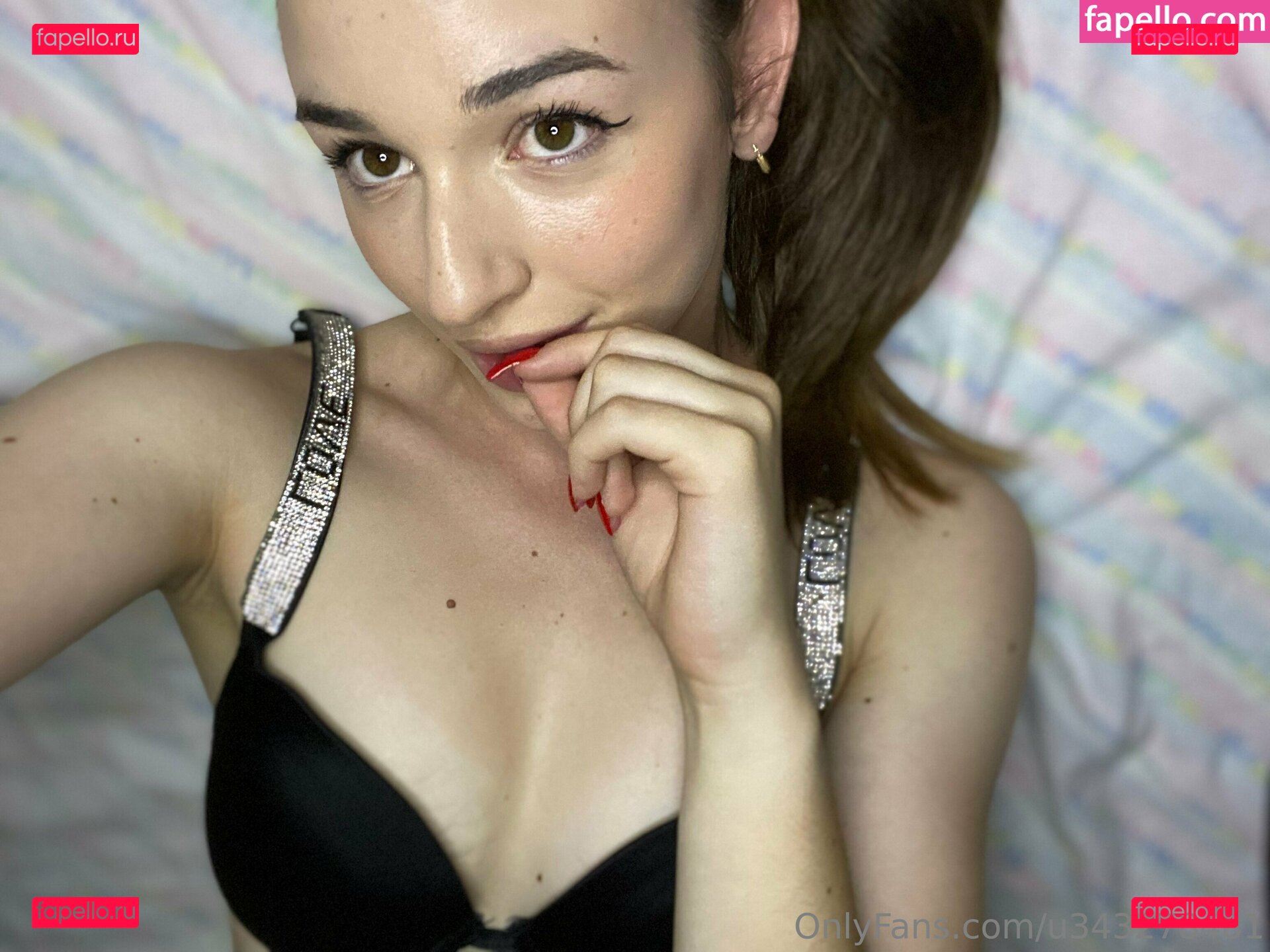 crln_caroline / crln_carolyn / limini Onlyfans Photo Gallery 