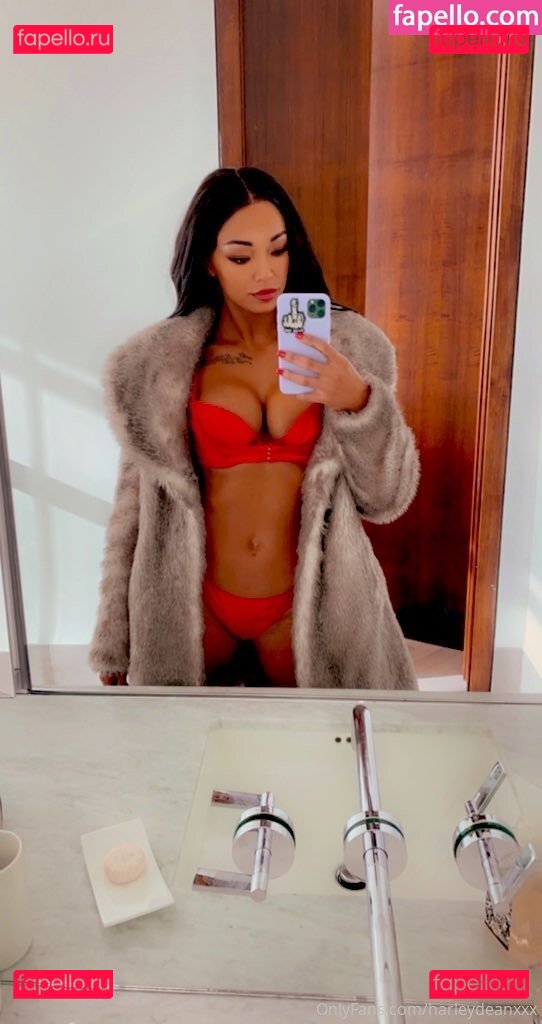 Harley Dean / TooooMuchAtOnce / harleydean / realharleyydean / thatsharleydean_ Onlyfans Photo Gallery 