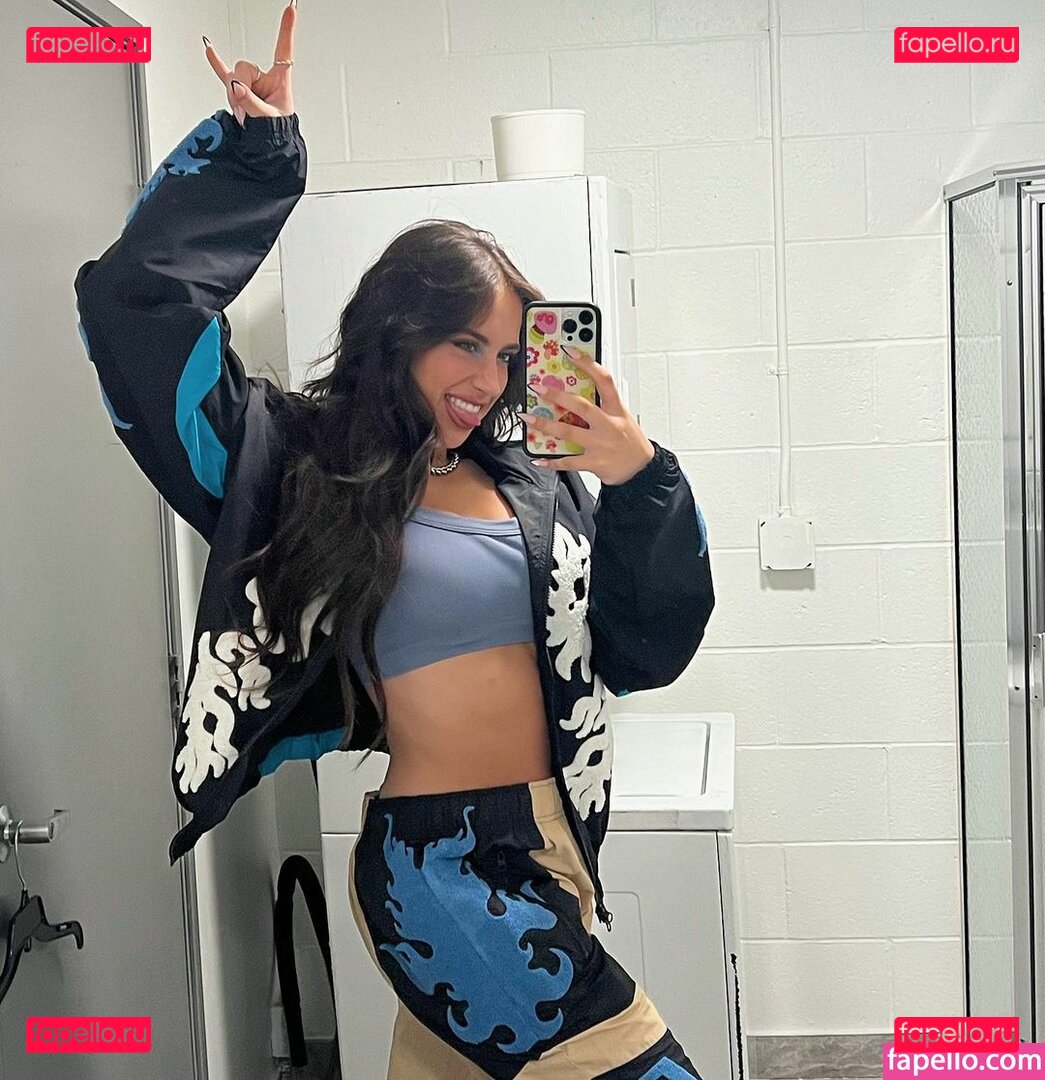 Tate McRae / cakebattercatter / tatemcrae Onlyfans Photo Gallery 