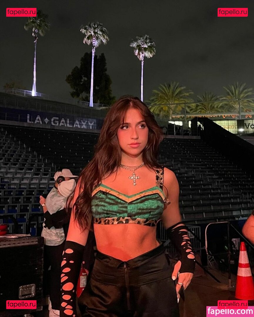 Tate McRae / cakebattercatter / tatemcrae Onlyfans Photo Gallery 