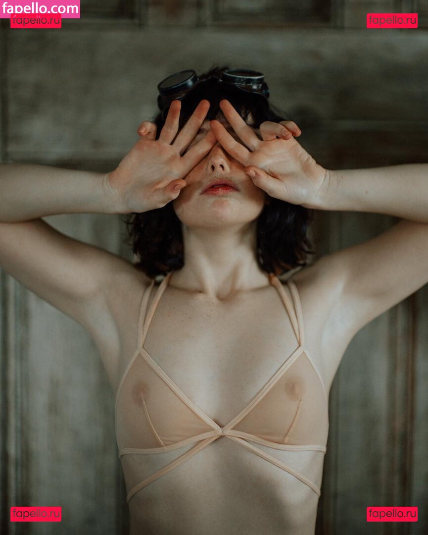 SuzieSon / charlieisomething / mymotherfvckedmickjagger / thestrawberrybutcher Onlyfans Photo Gallery 