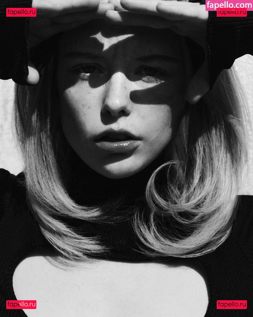 SuzieSon / charlieisomething / mymotherfvckedmickjagger / thestrawberrybutcher Onlyfans Photo Gallery 