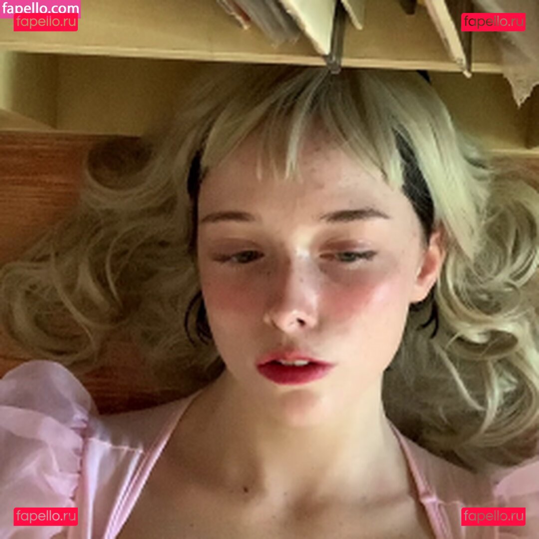 SuzieSon / charlieisomething / mymotherfvckedmickjagger / thestrawberrybutcher Onlyfans Photo Gallery 