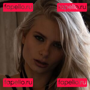 Ksenia / kkseniarrr / xeniablondi Onlyfans Photo Gallery 