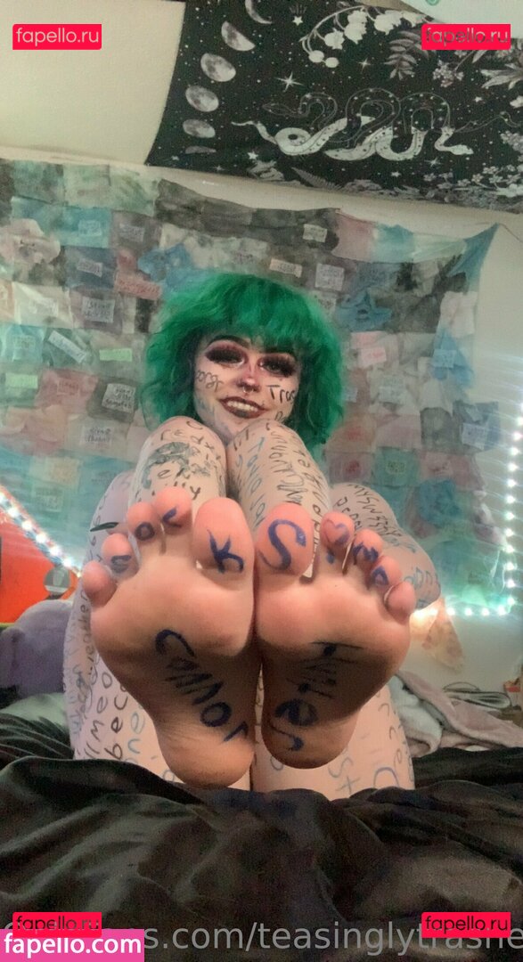 sheiscelestee / teasinglytrashed Onlyfans Photo Gallery 