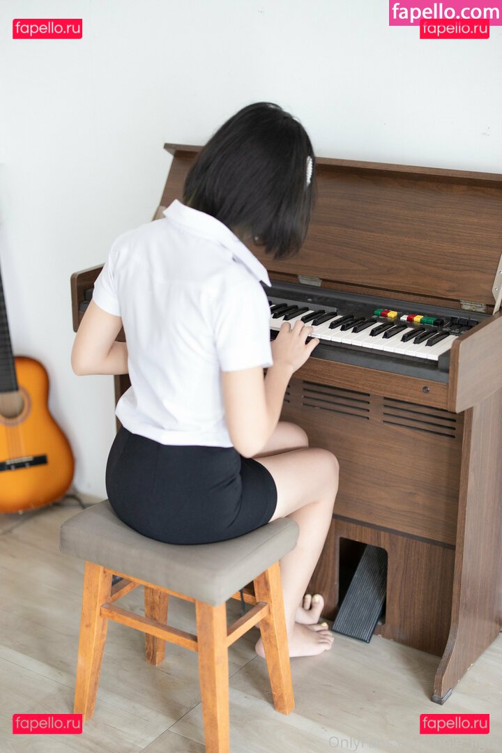 pole.light / pole_light Onlyfans Photo Gallery 