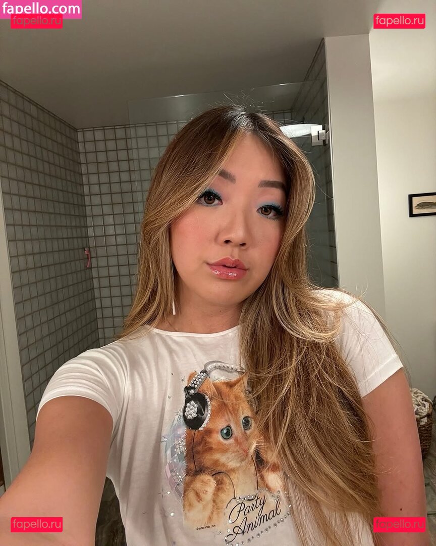 Simona Shao / simonashao Onlyfans Photo Gallery 