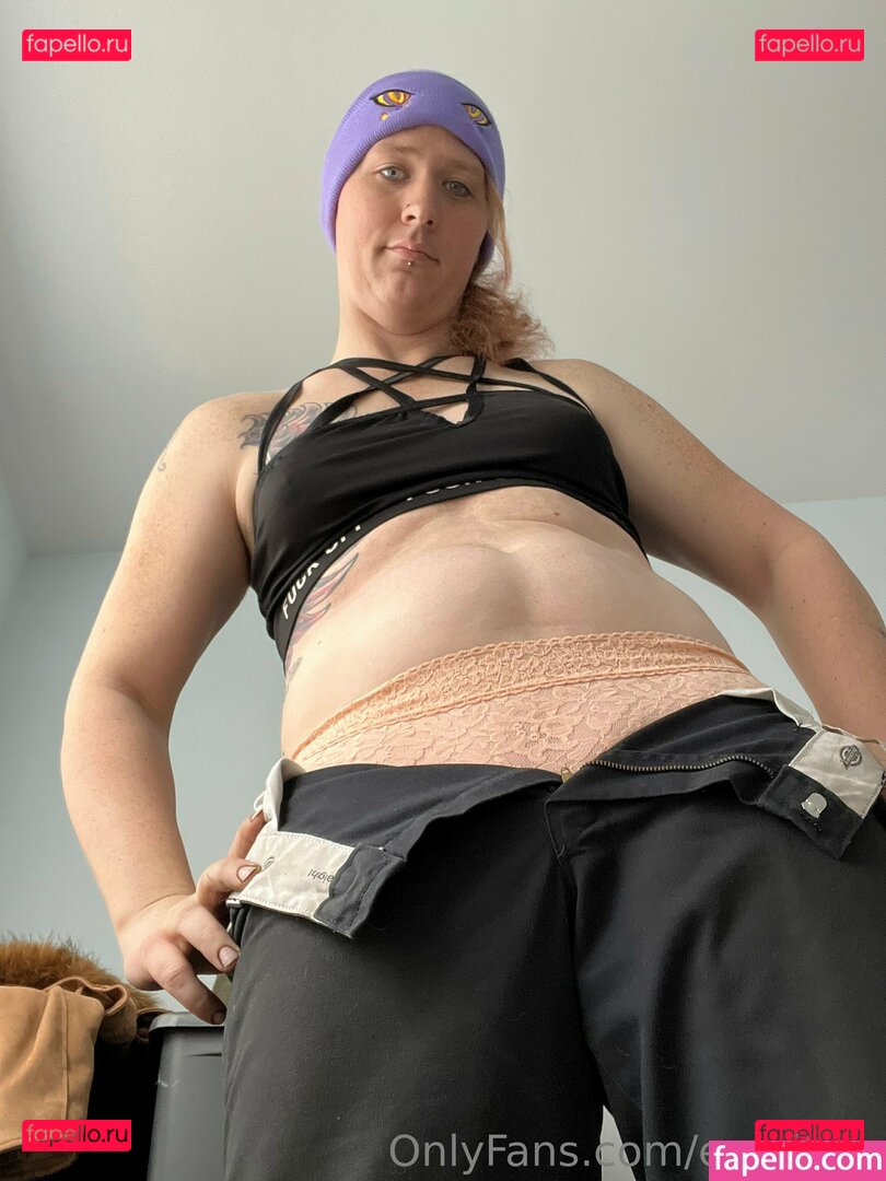 enesprit_tv / esprit_tv Onlyfans Photo Gallery 