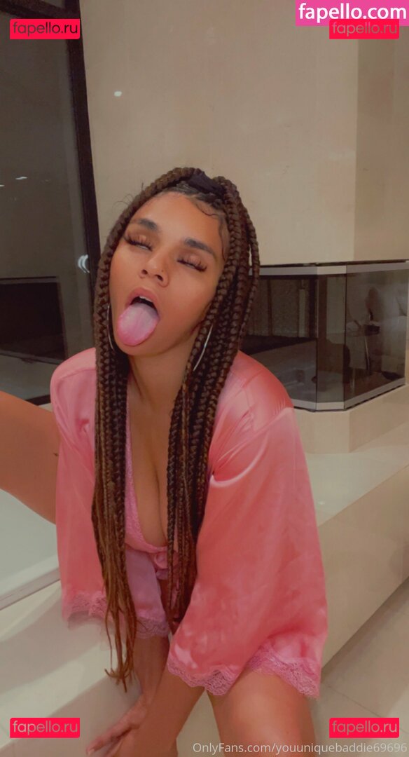 niquethestallion511 / pandacat1551 Onlyfans Photo Gallery 