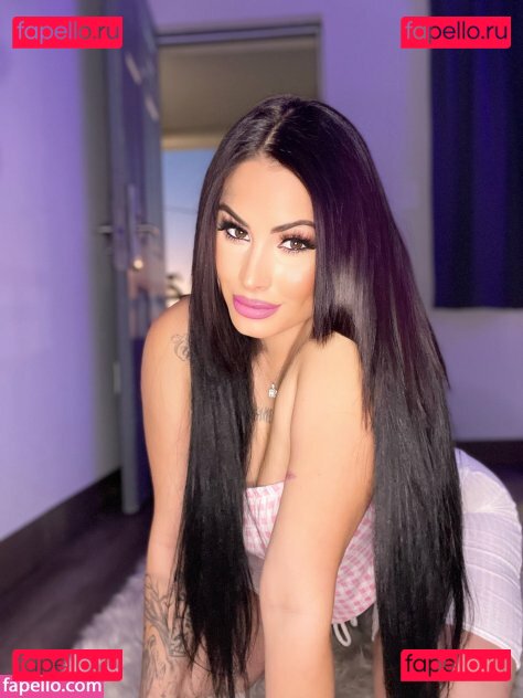 Skarlett Nikole / Skarlette Nikole / real_skarlett_nikole / spookyspice_xo Onlyfans Photo Gallery 