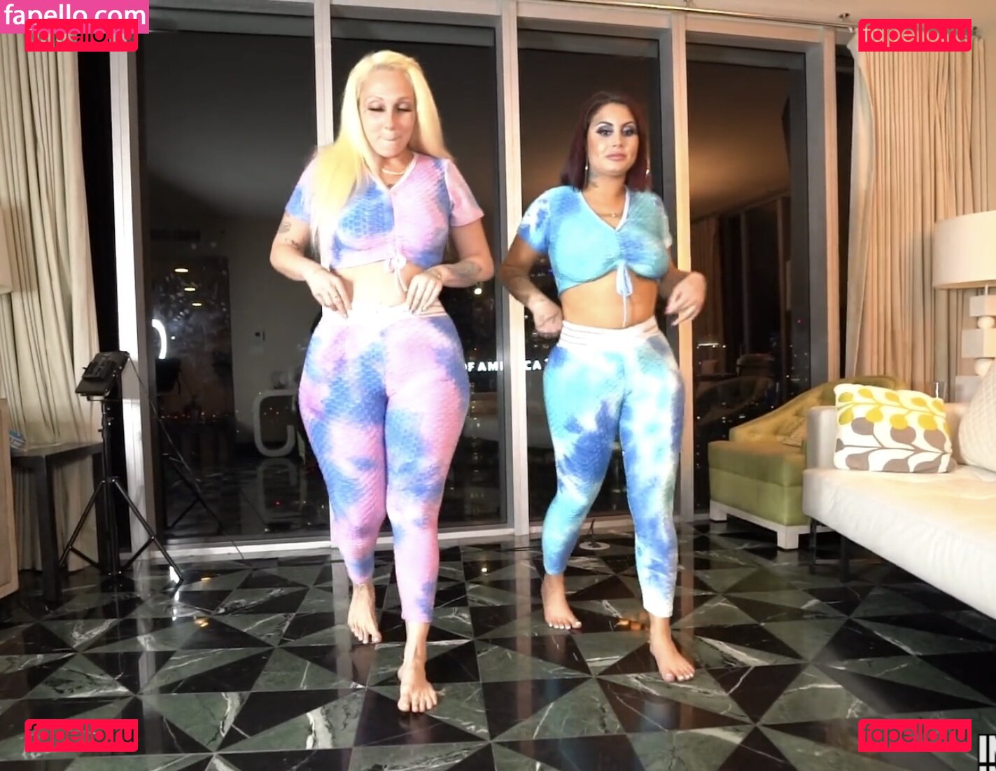 Skarlett Nikole / Skarlette Nikole / real_skarlett_nikole / spookyspice_xo Onlyfans Photo Gallery 