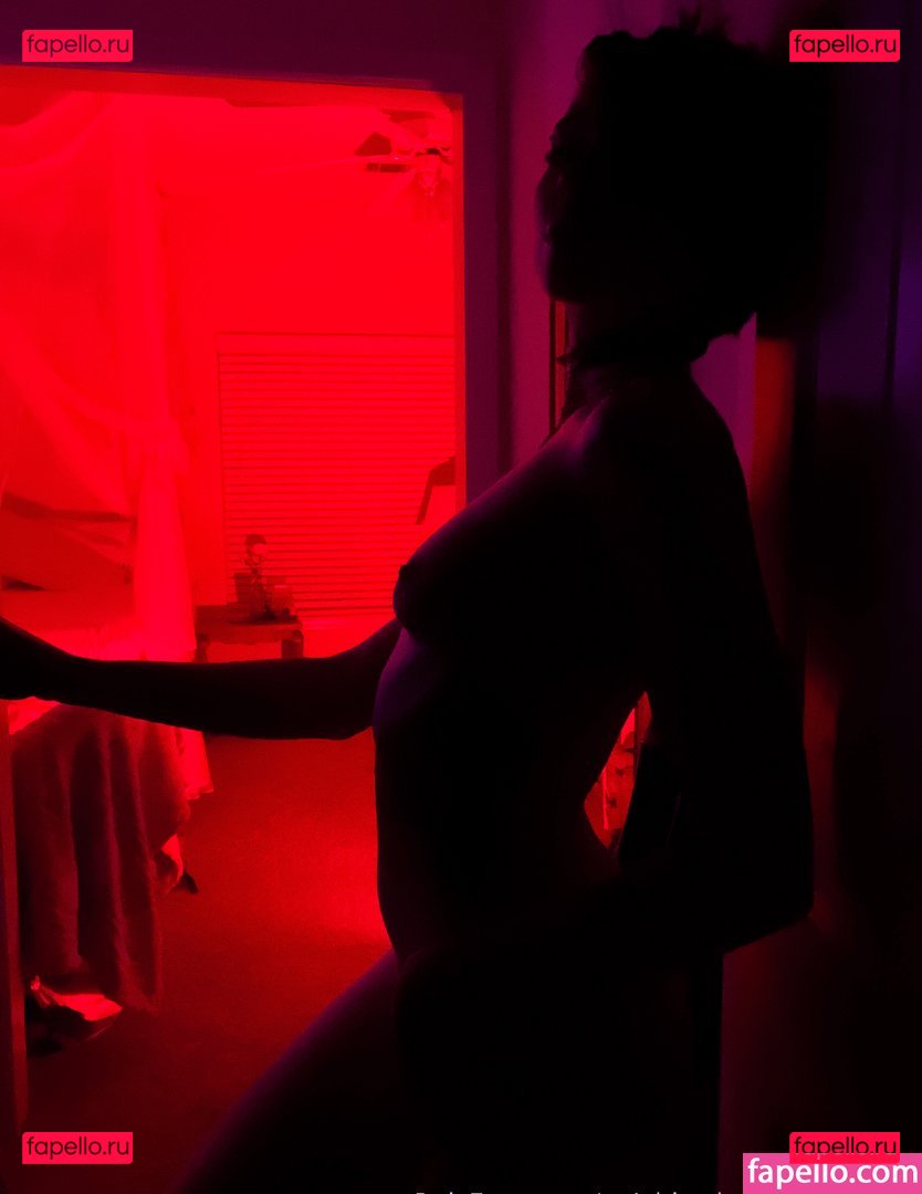 Birdiethedemon / Neighborhoodchangeling / thasmileybird Onlyfans Photo Gallery 